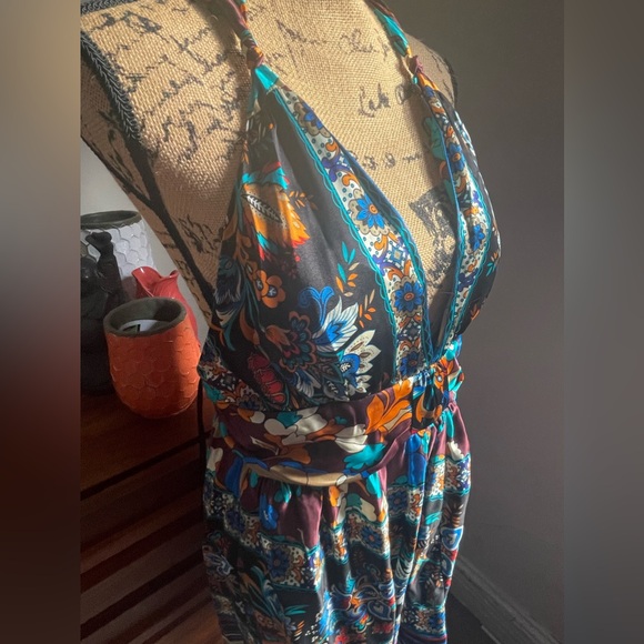 Silk Deep-V Halter Tunic Camisole from Arden B. - Picture 2 of 8